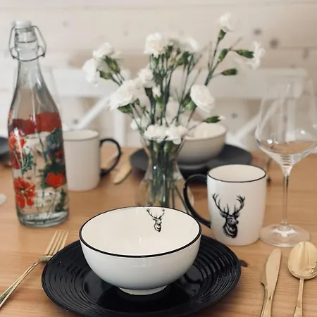 Dom Kacprowy - Brzegi Lasu - Dwa Na Wylacznosc Z Ogrodem Lipnica (Slupca)